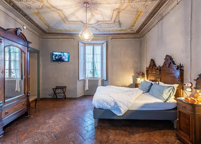 Rosalinda לינה וארוחת בוקר 4*