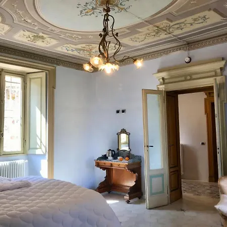 Rosalinda Bed & Breakfast