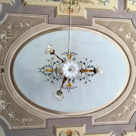 Bed & Breakfast Rosalinda Dongo