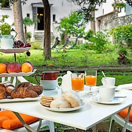 Couette-café Rosalinda 4*