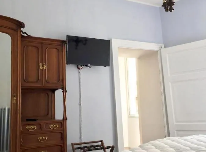 Bed & Breakfast Rosalinda Dongo