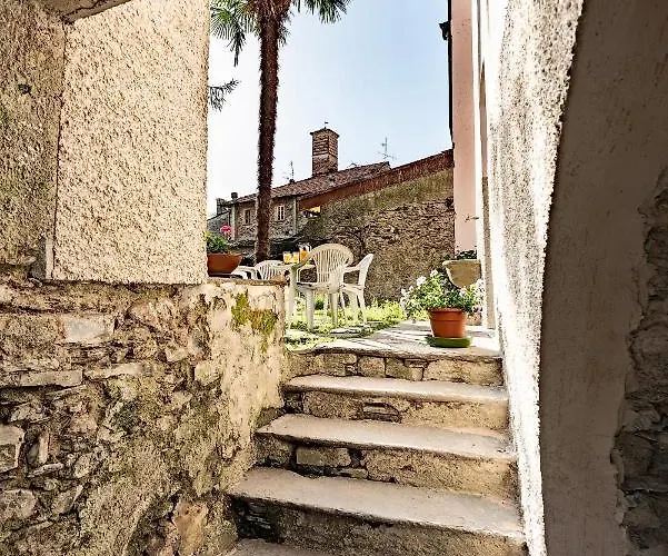 Bed & Breakfast Rosalinda Dongo